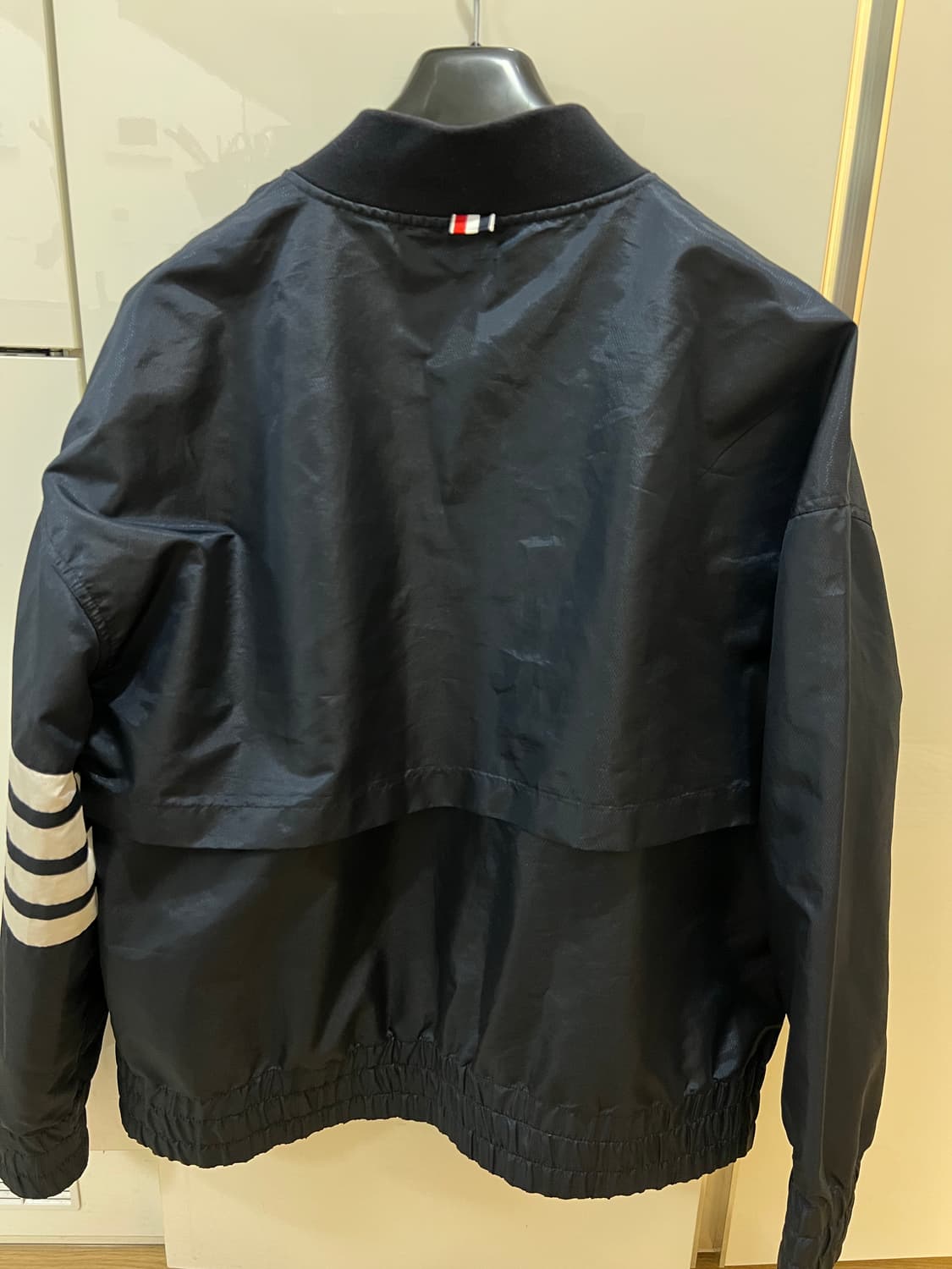 톰브라운 4바 나일론봄버 105-107 상품이미지2