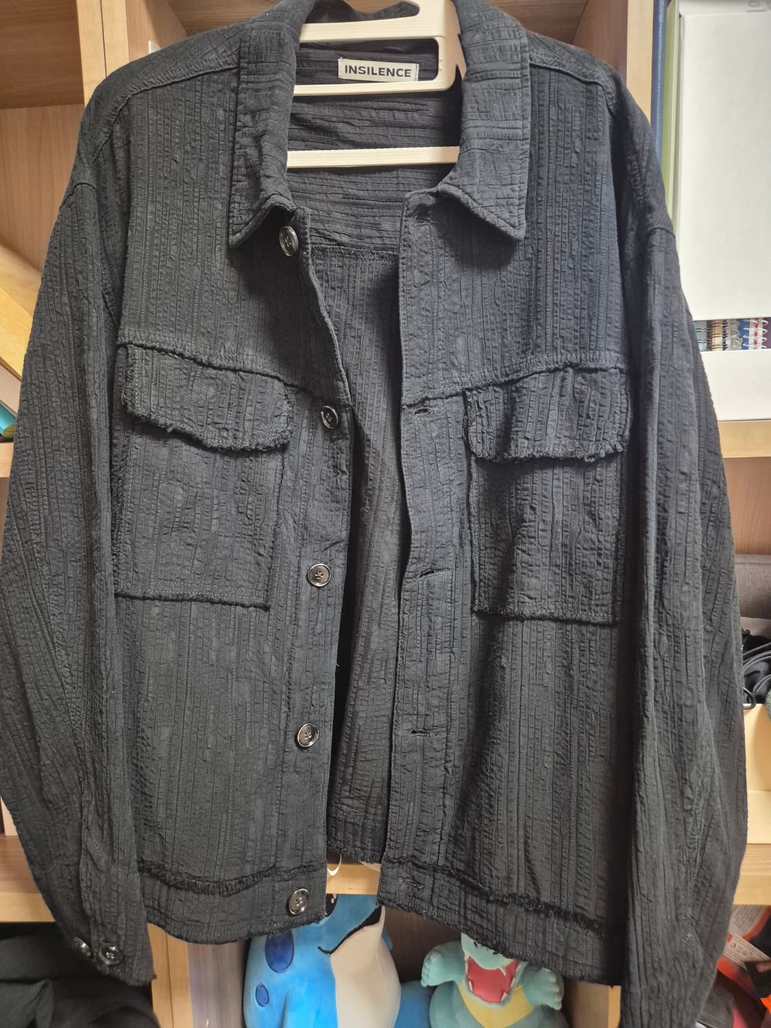 인사일런스 텍스쳐드 컷오프 셔츠 상품이미지3