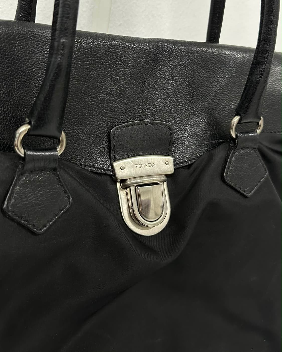 프라다 리나일론 플랩 숄더 토트백 상품이미지8