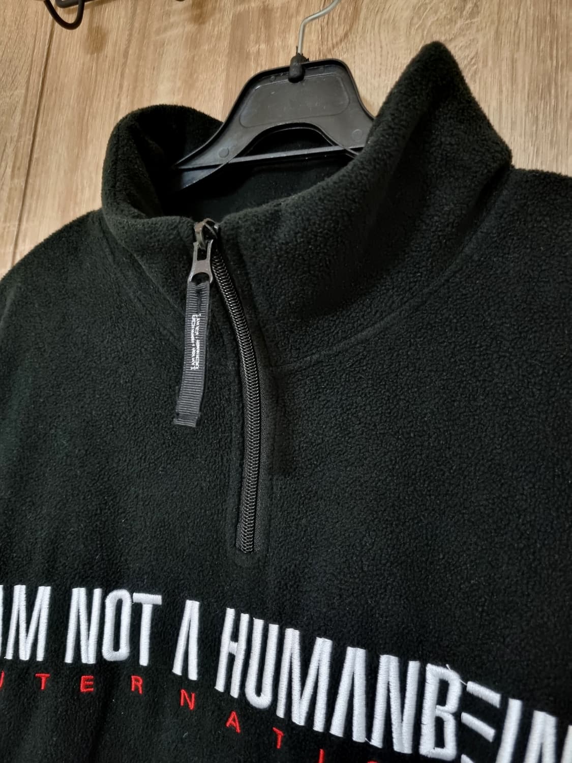 아임낫어휴먼비잉 반집업 플리스 맨투맨 상품이미지2