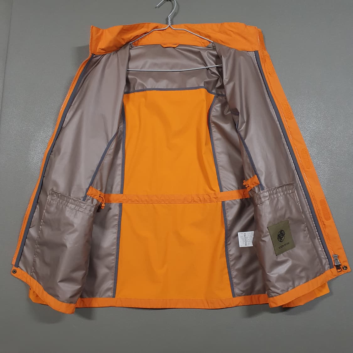 95 (M) 코오롱스포츠 고어텍스 윈드스토퍼 포켓 바람막이 후드 자켓 상품이미지4