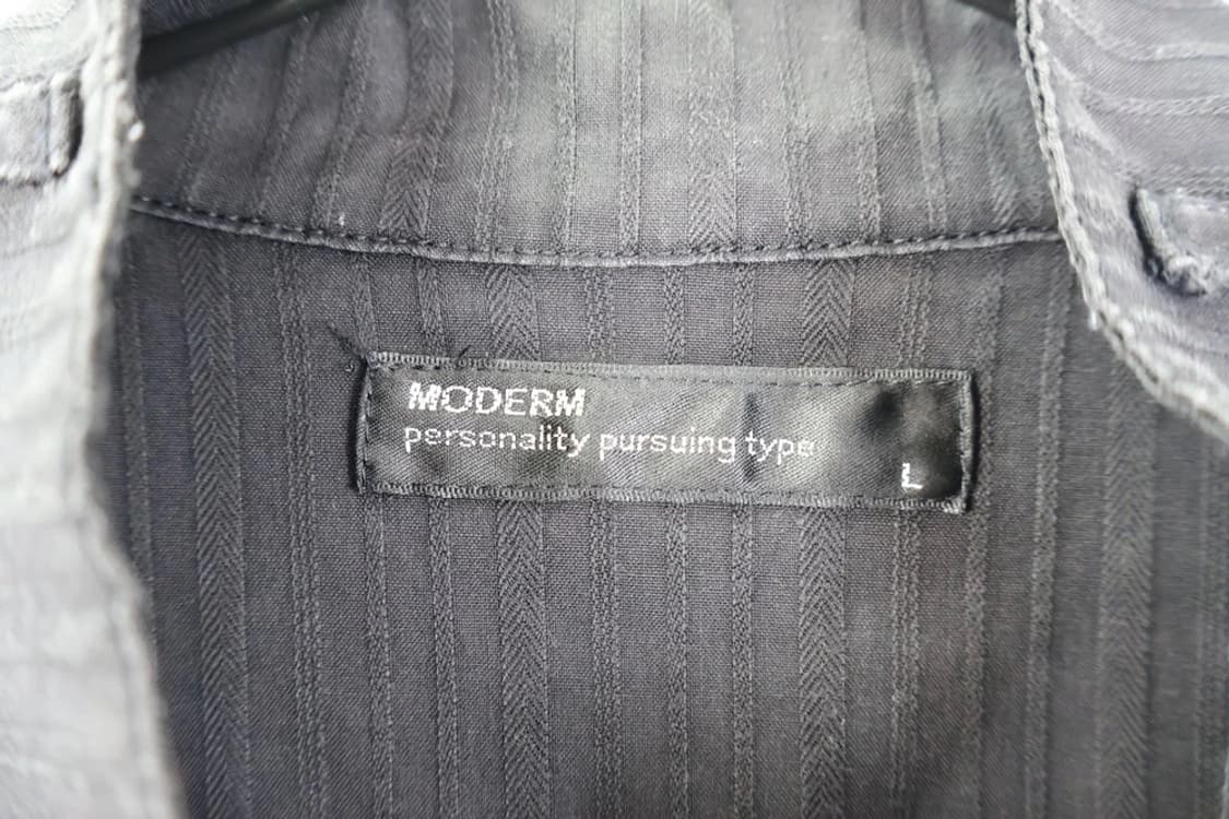 MODERM 블랙 아일릿 디테일 자켓 상품이미지6