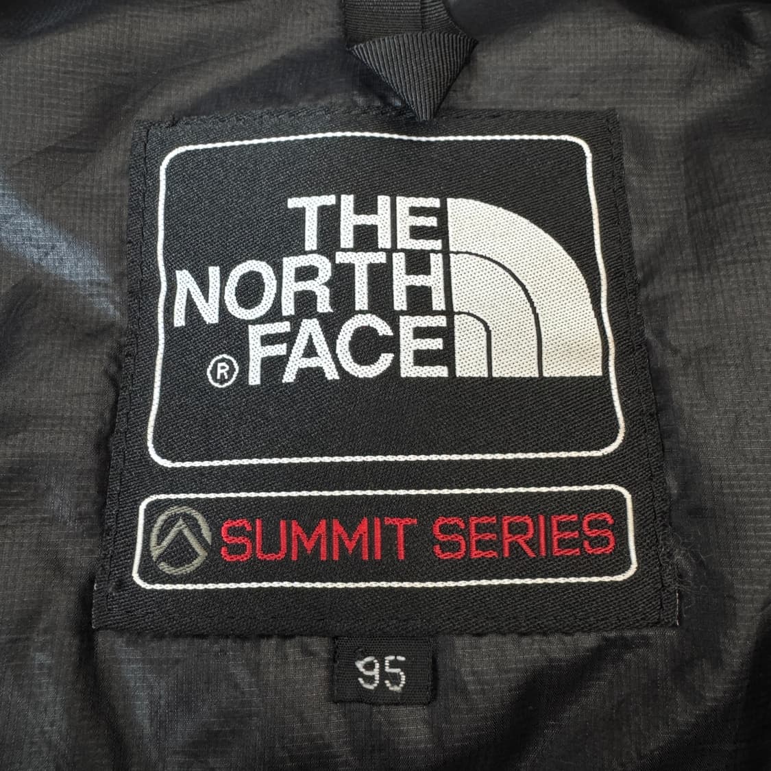 노스페이스 고프코어 써밋시리즈 유광 덕다운 경량패딩 상품이미지7