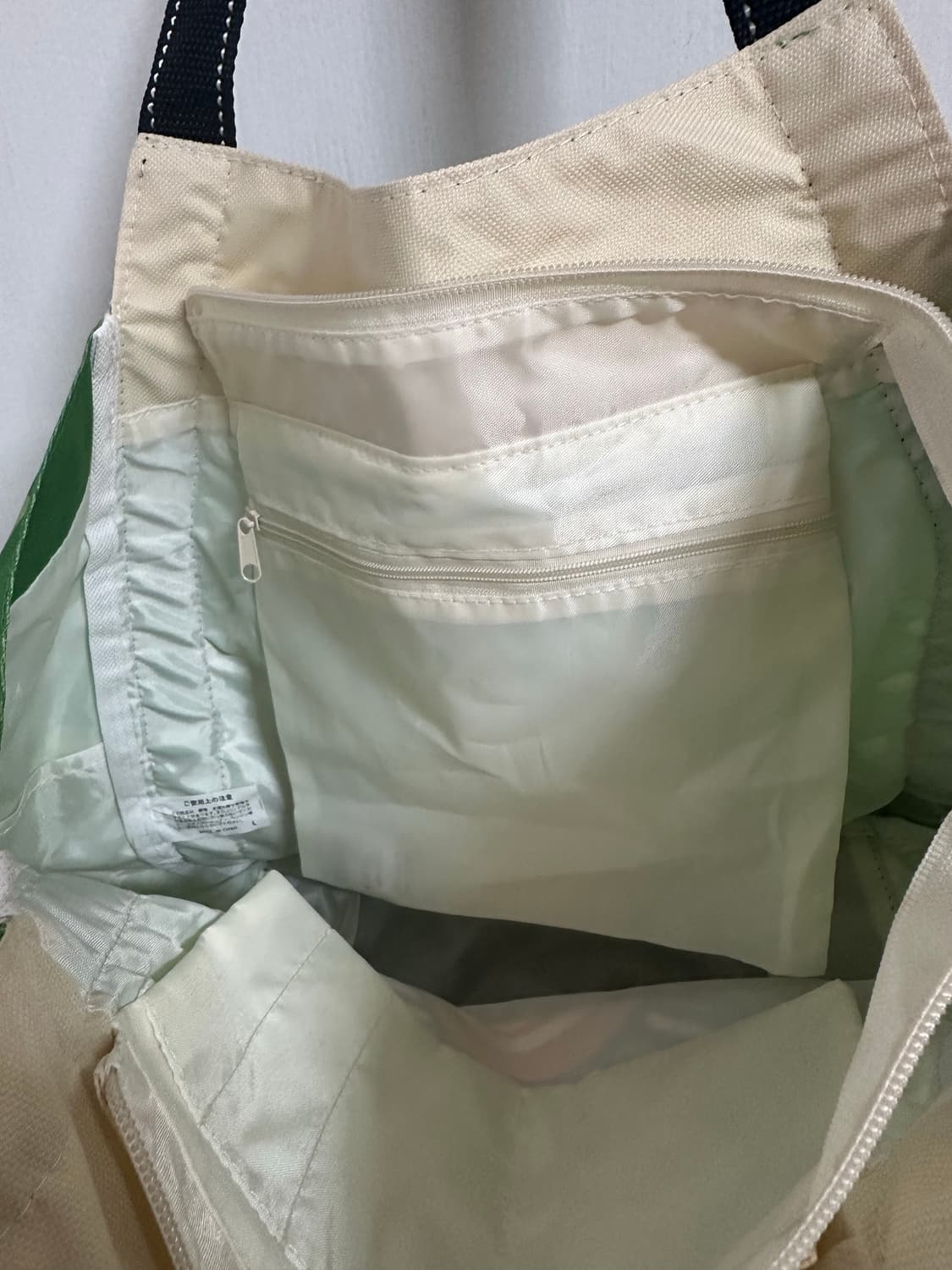 드럭스토어 drug stores 숄더백 도트무늬 상품이미지4