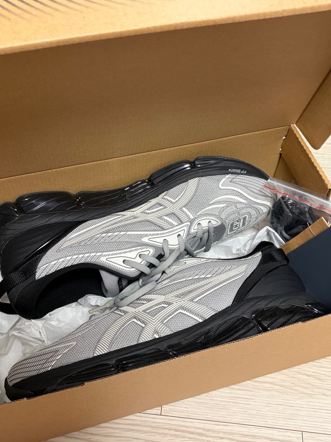 [280] 아식스 x CP컴퍼니 젤 퀀텀 360 8 시멘트 그레이 상품이미지6