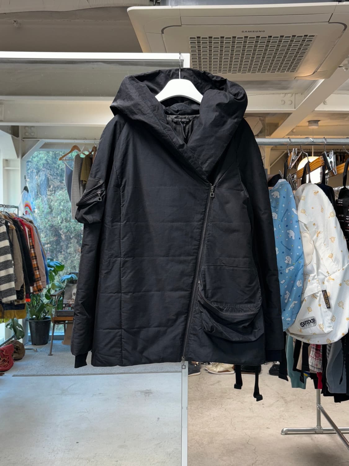 Sarah pacini 비대칭 패딩 상품이미지1