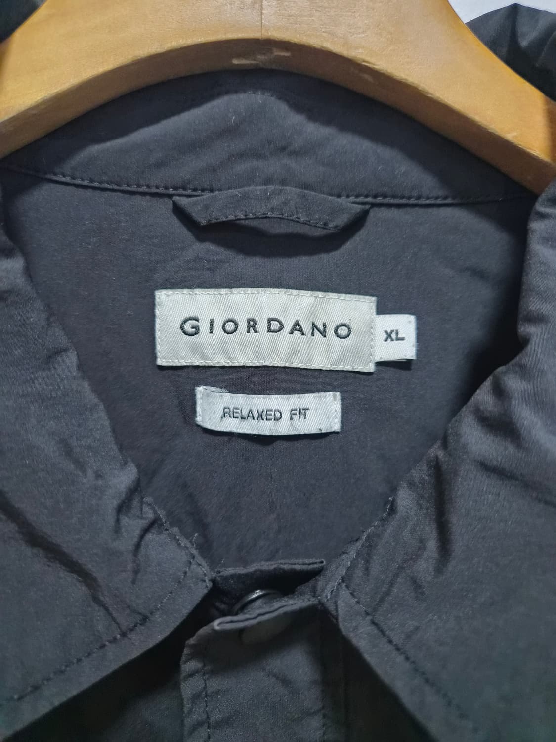 XL/110) 지오다노 릴렉스핏 반팔 셔츠형 바람막이 팝니다 상품이미지3