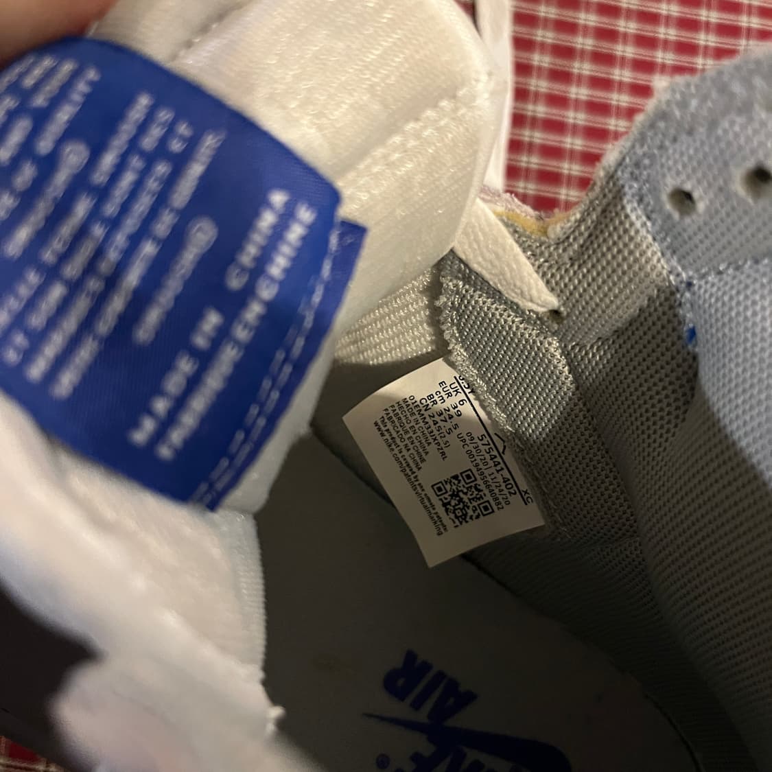 나이키 조던1 하이 하이퍼로얄 (245) 상품이미지10