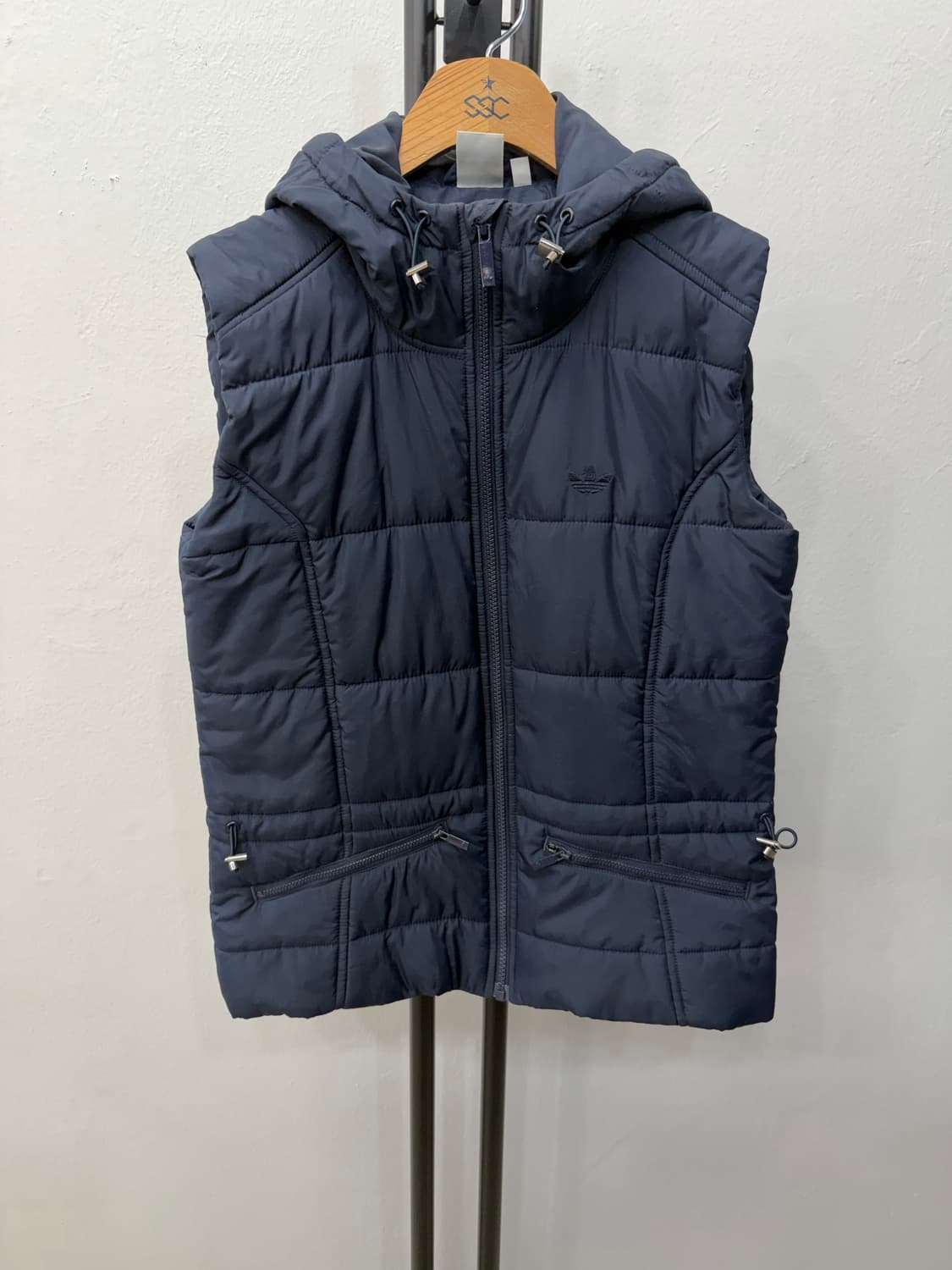 정품) 아디다스 여성 패딩 조끼 90 상품이미지1