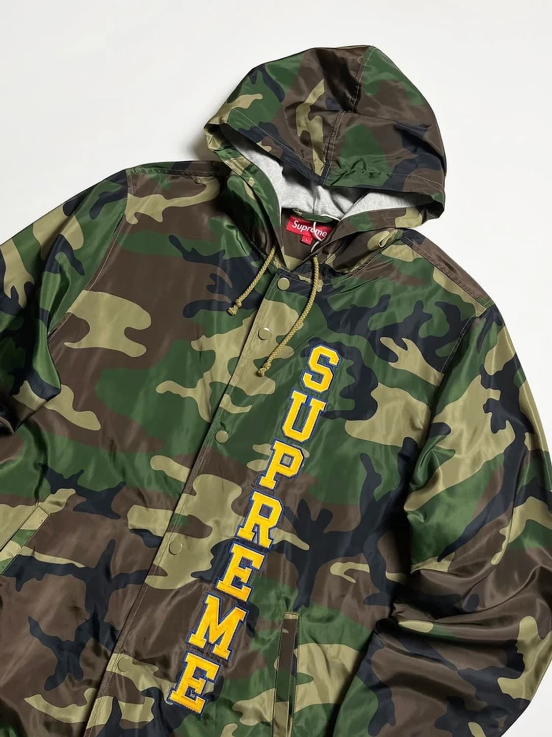 슈프림 버티컬로고 카모 후드 자켓 상품이미지2
