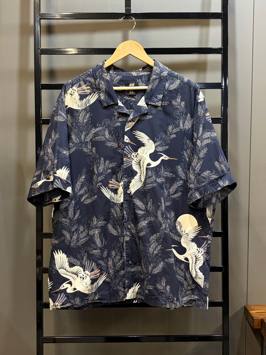 [XL] H&M 학 프린트 오픈카라 반팔 셔츠 네이비 하와이안셔츠 4.9 상품이미지1