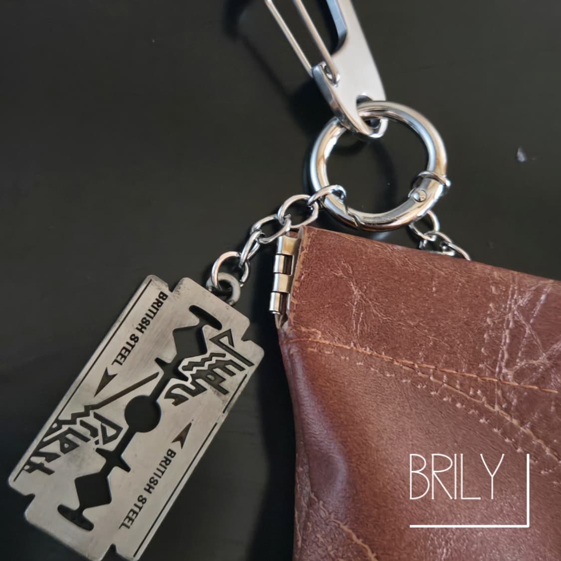 [Unisex] LAY 빈티지 월렛 팬던트 키링 열쇠고리 상품이미지5