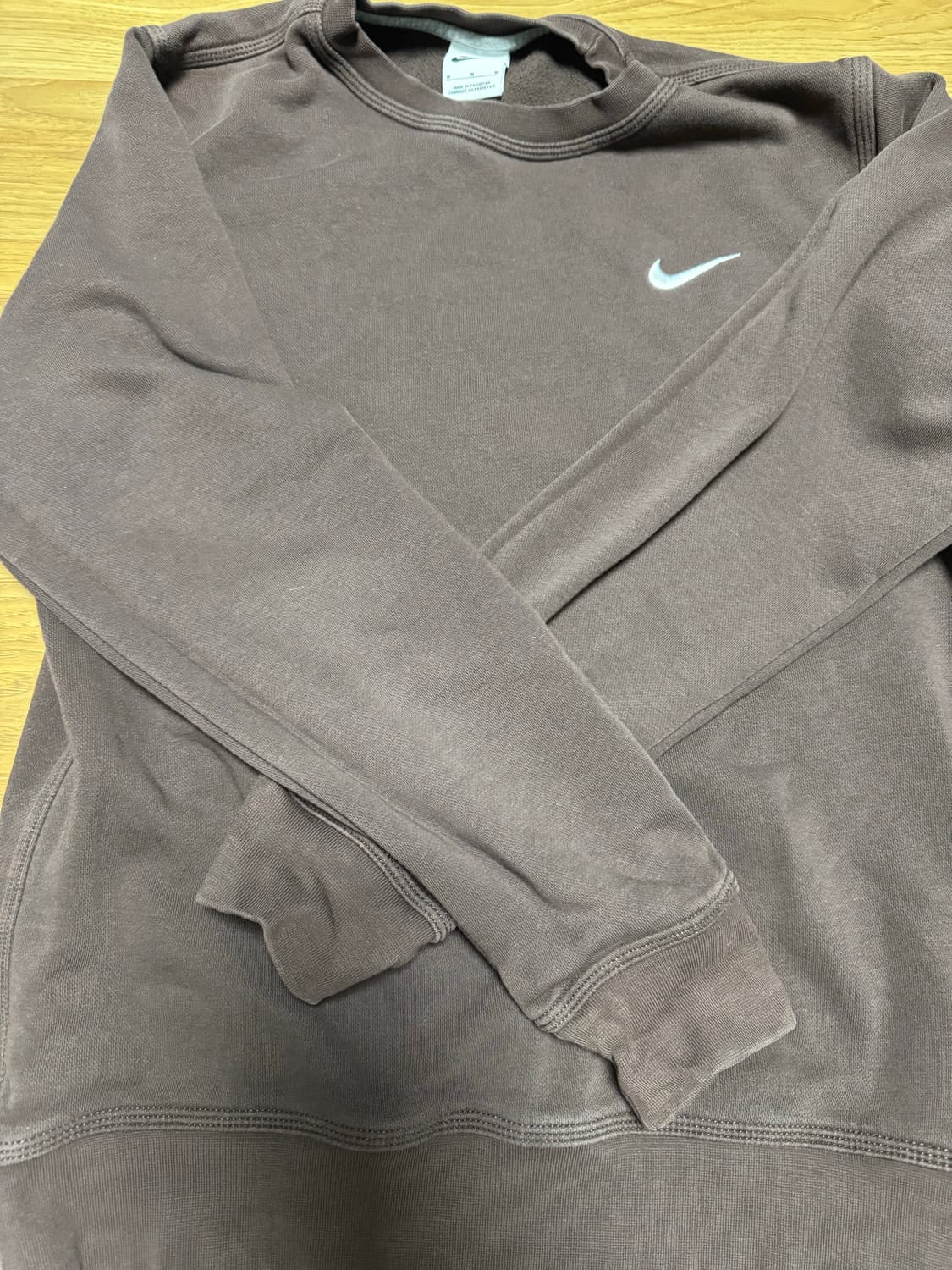 나이키 스우시 맨투맨 브라운 m 상품이미지1