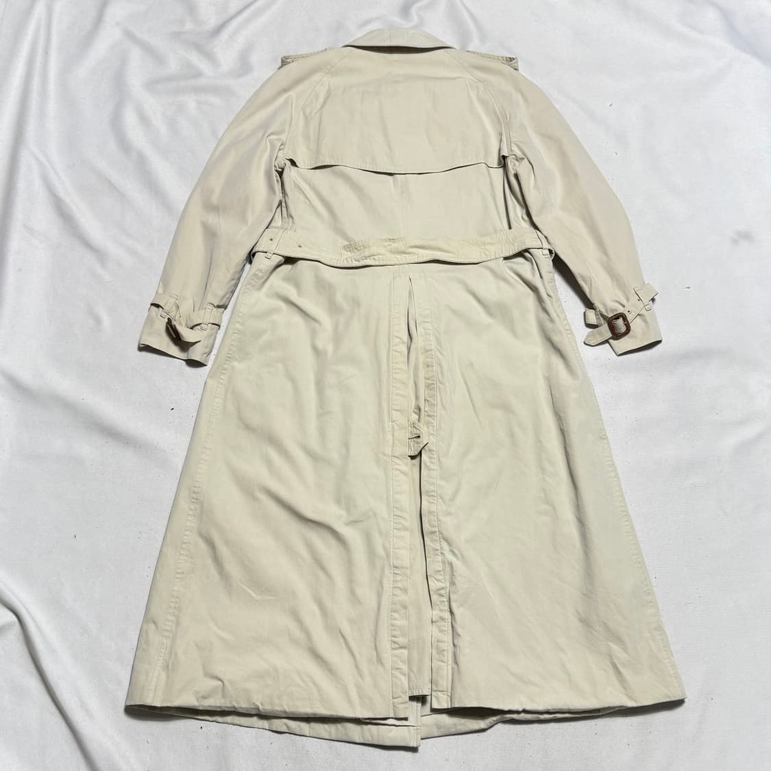 버버리 베이지 트렌치코트 상품이미지3