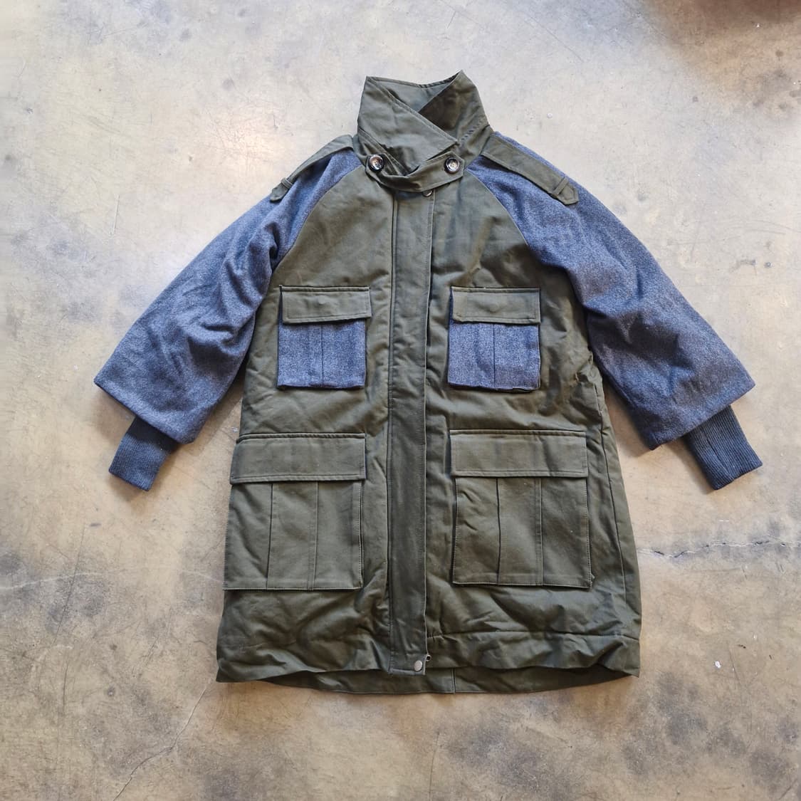 카키색 배색 야상 패딩 점퍼 새상품 내피있음 상품이미지1