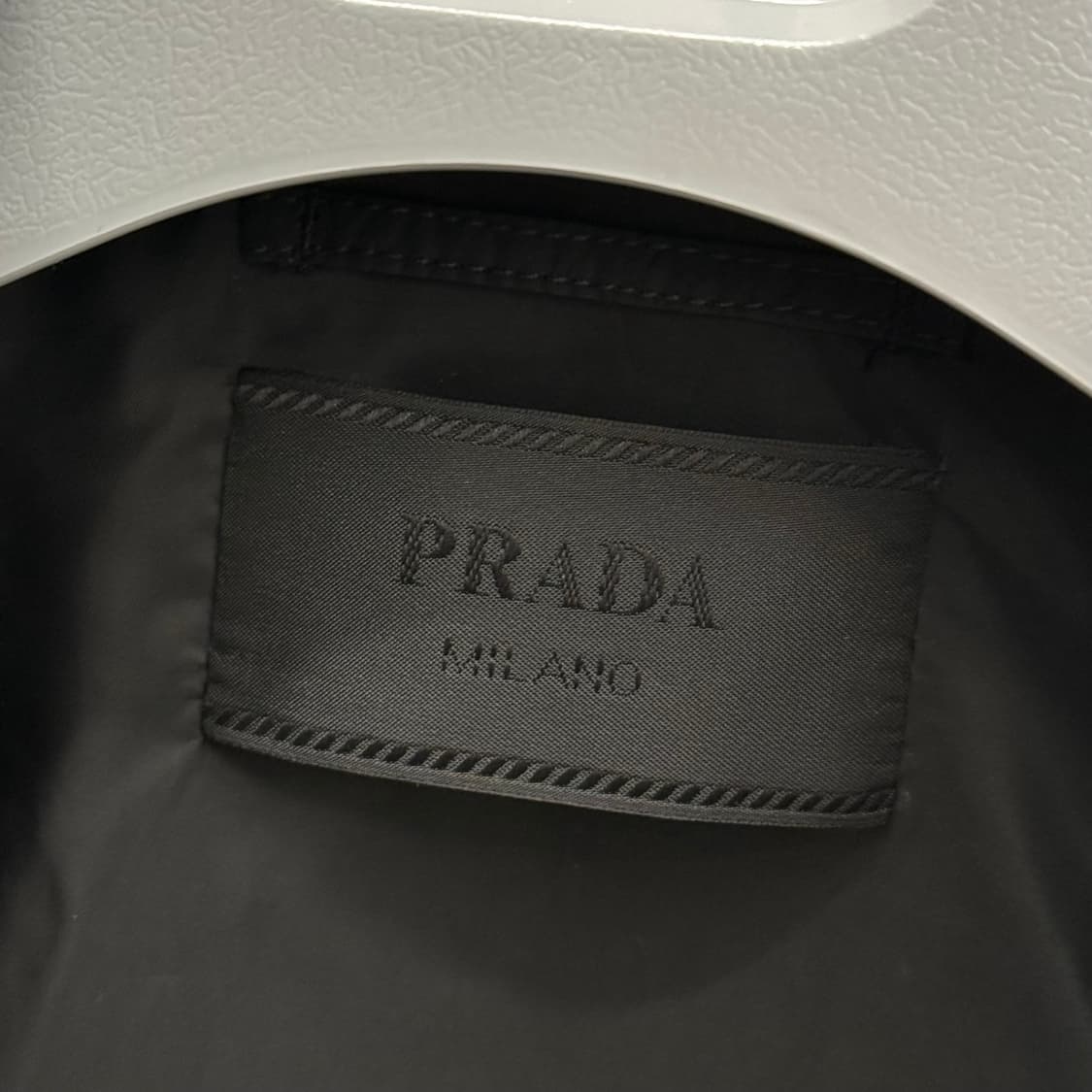 [신형/54] 프라다 리나일론 바람막이 블랙 상품이미지4