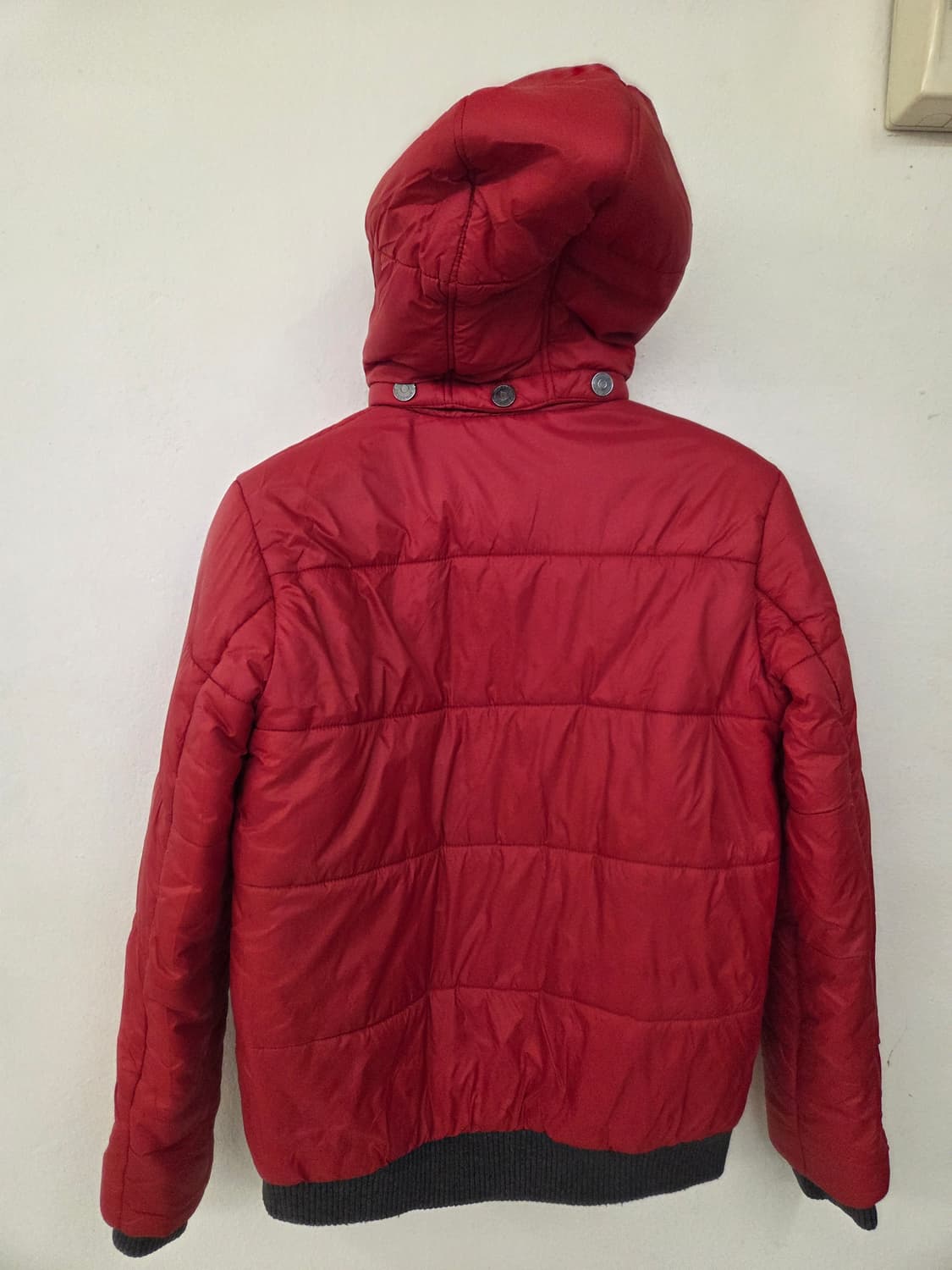 버버리 키즈 레드 패딩 점퍼 12Y/152cm 상품이미지3
