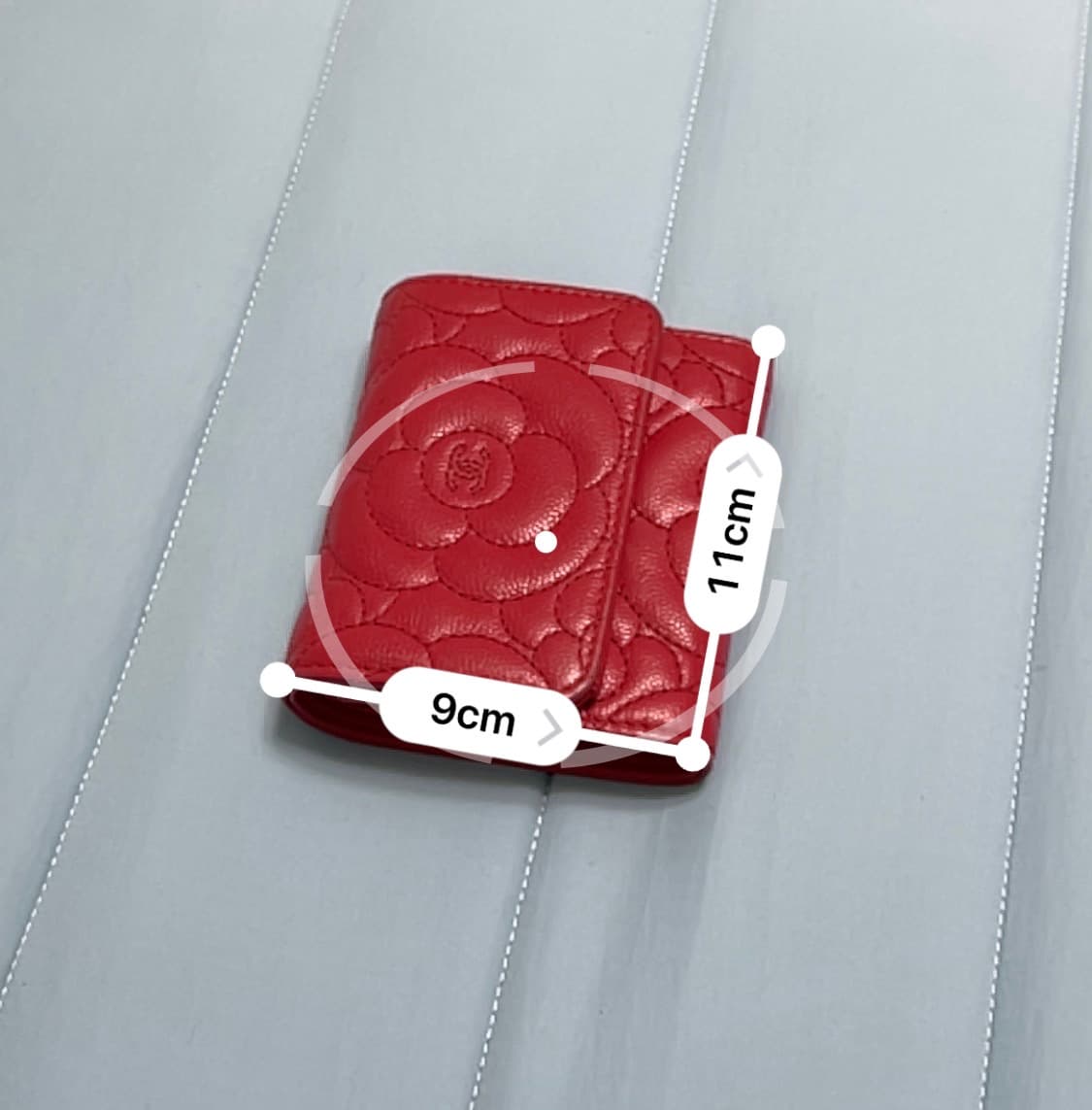 샤넬 까델리아 캐비어 레더 컴퍅트 중지갑 상품이미지3