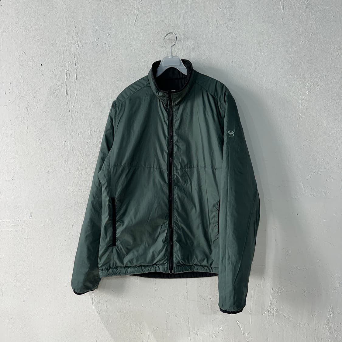 마운틴하드웨어 양면 경량패딩 100 상품이미지4