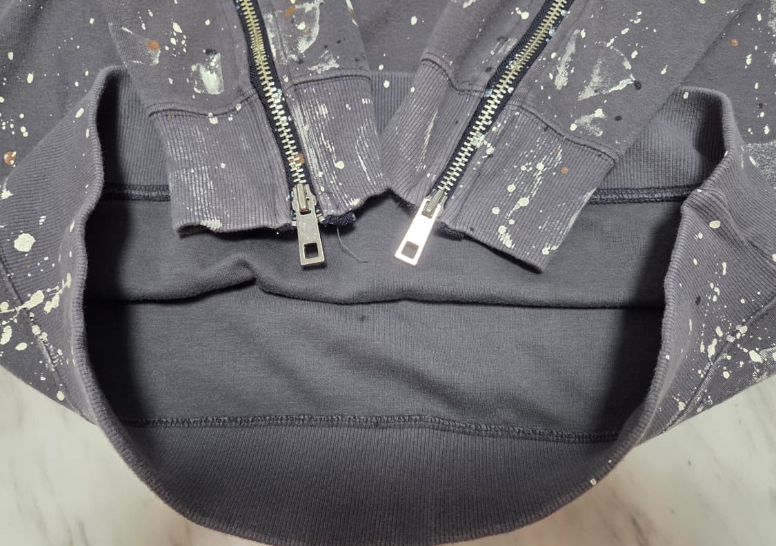 발망 손목지퍼 페인팅 패치 맨투맨 상품이미지4