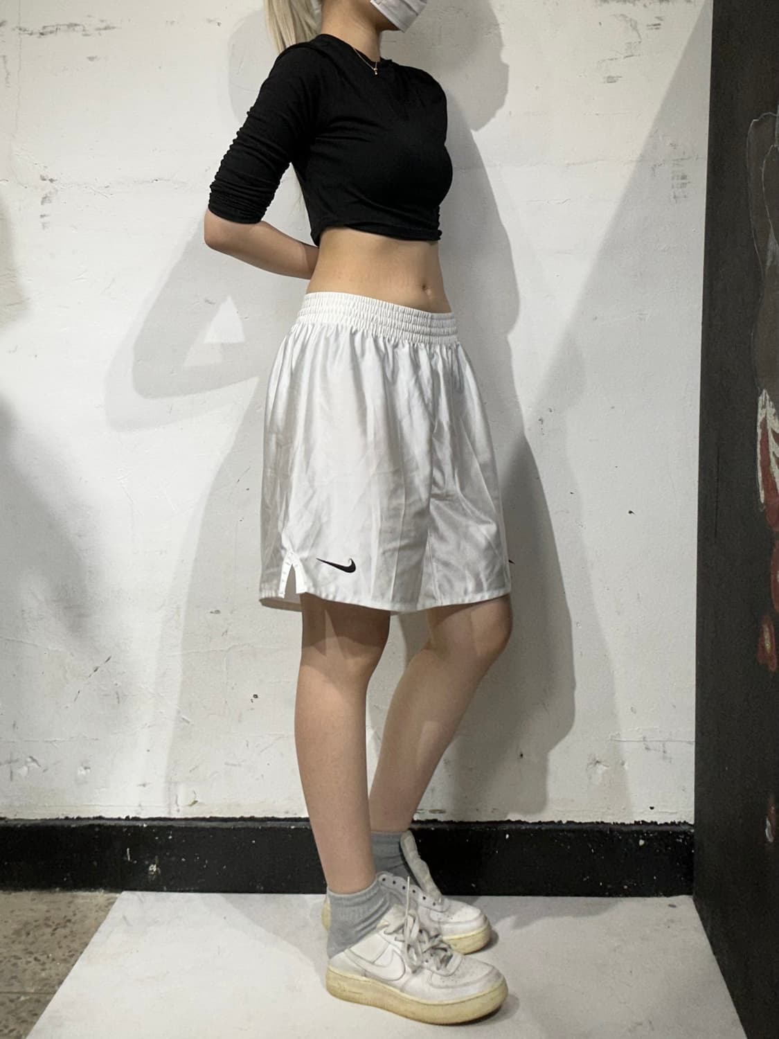 나이키 화이트 버뮤다 블랙 로고 트레이닝 반바지 L 상품이미지1