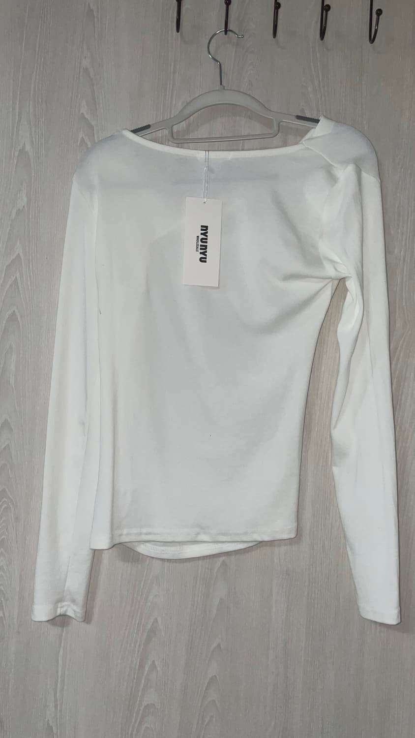 뉴뉴 셔링 기본티 새상품(택o) 상품이미지2