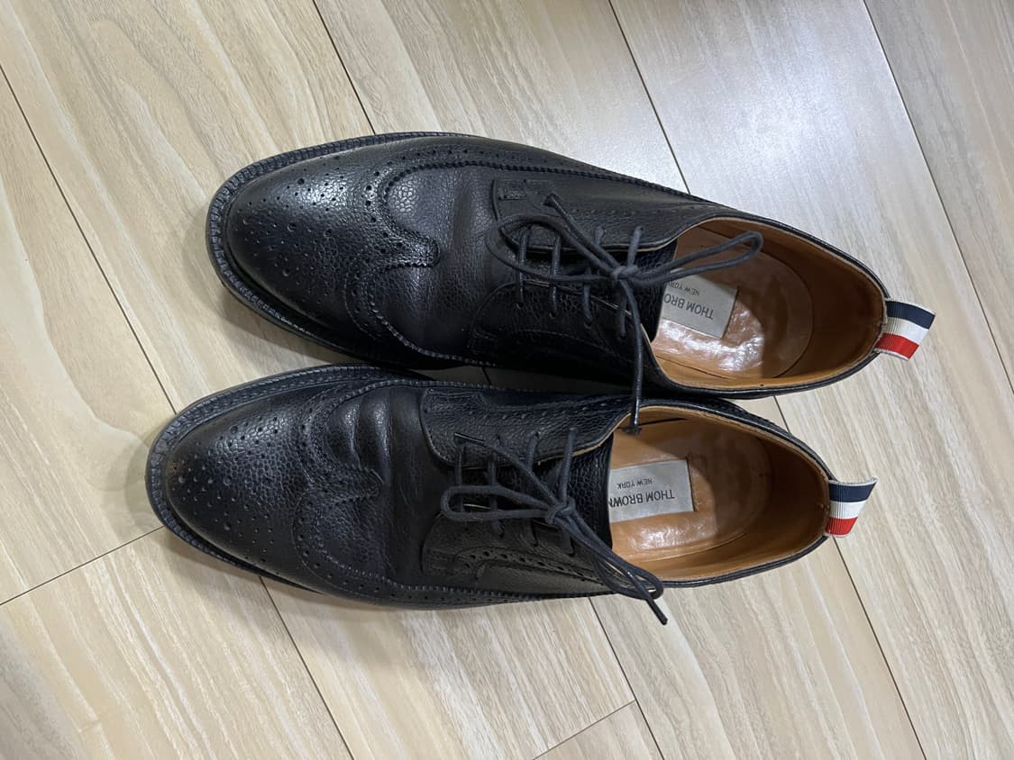 톰브라운 윙팁 상품이미지1