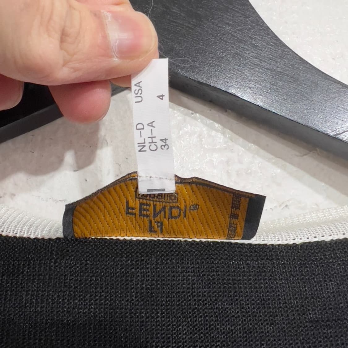 펜디 아카이브 빅로고 니트 상품이미지6