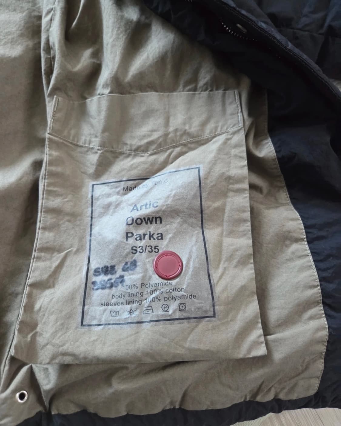 텐씨 아틱 블랙 48 사이즈 팝니다 상품이미지3