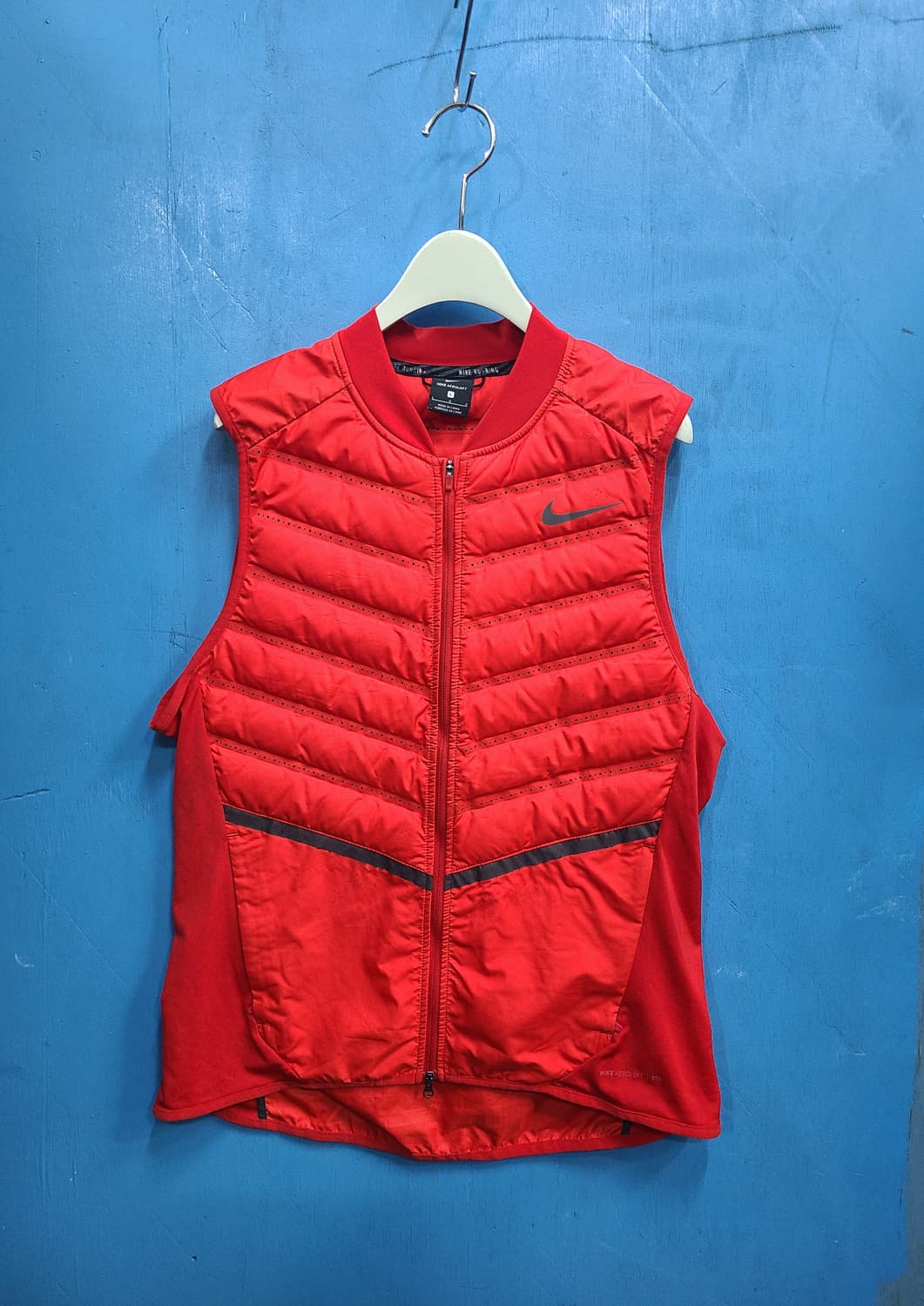 나이키 에어로로프트800 상품이미지1