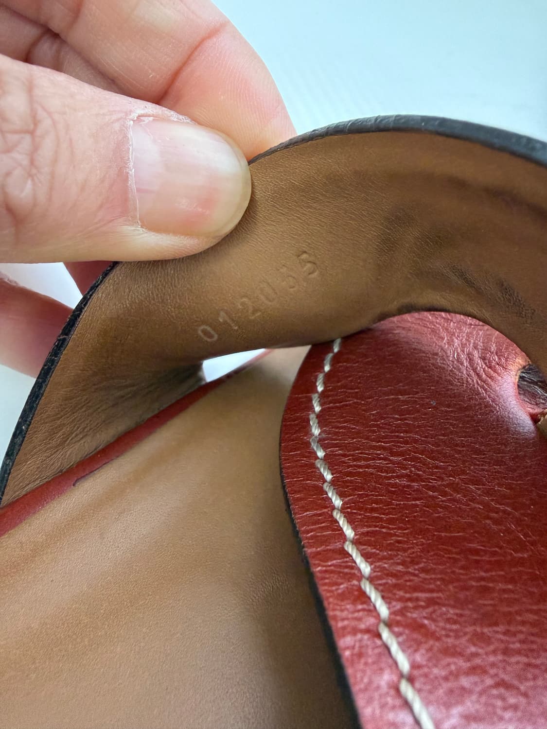 정품) 끌로에 캔디스 플랫 트위스트 슬리이드샌들 37(240) 상품이미지7