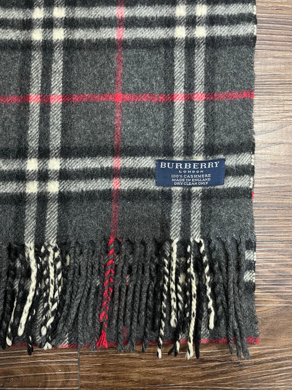 버버리 100% 캐시미어 노바체크 머플러 그레이 상품이미지2