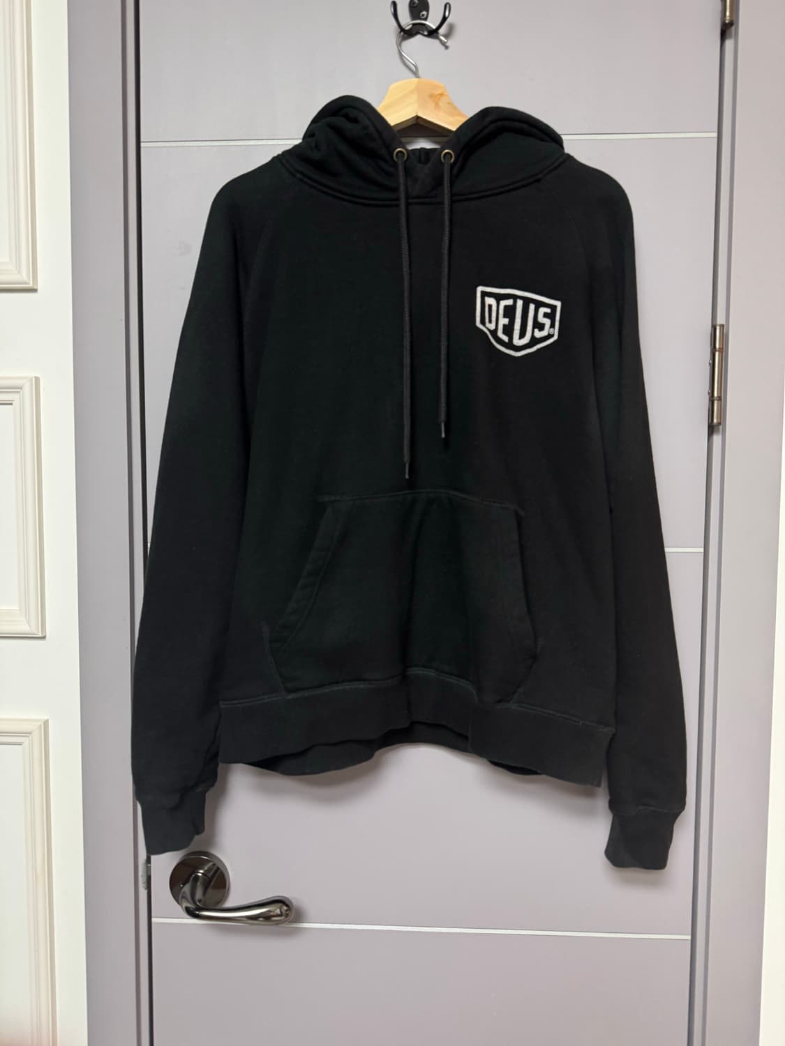 데우스 엑스 마키나 서울 m 블랙 후드티 상품이미지2