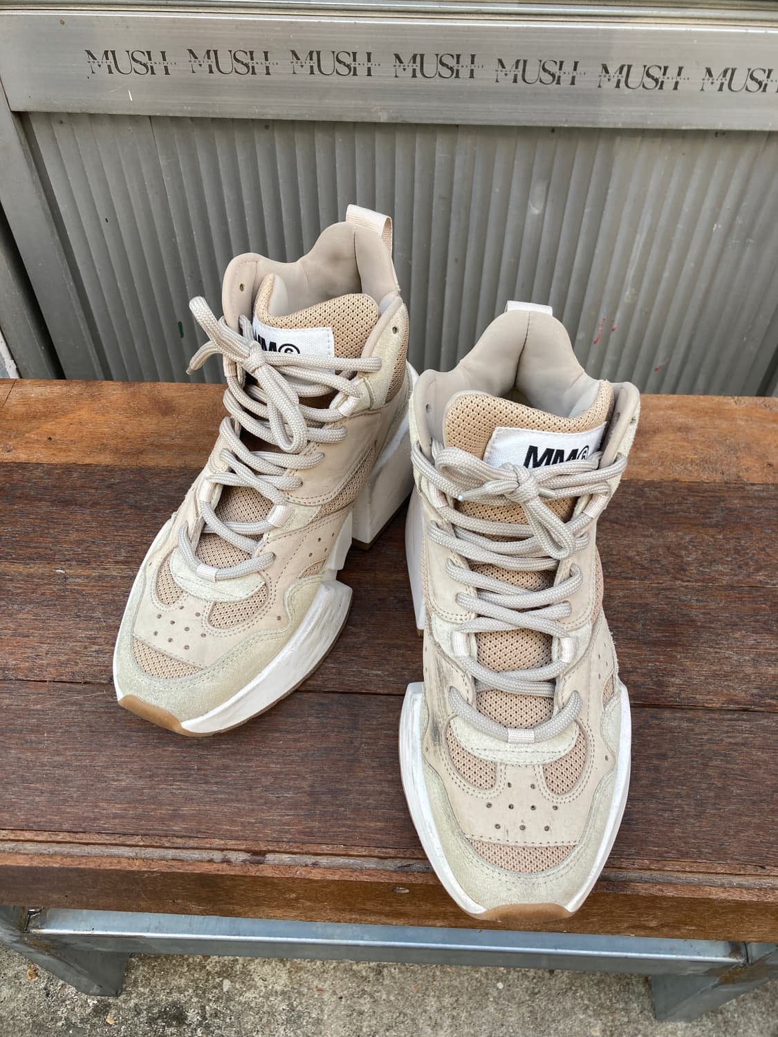 MM6  메종마르지엘라 하이탑 스니커즈 상품이미지1