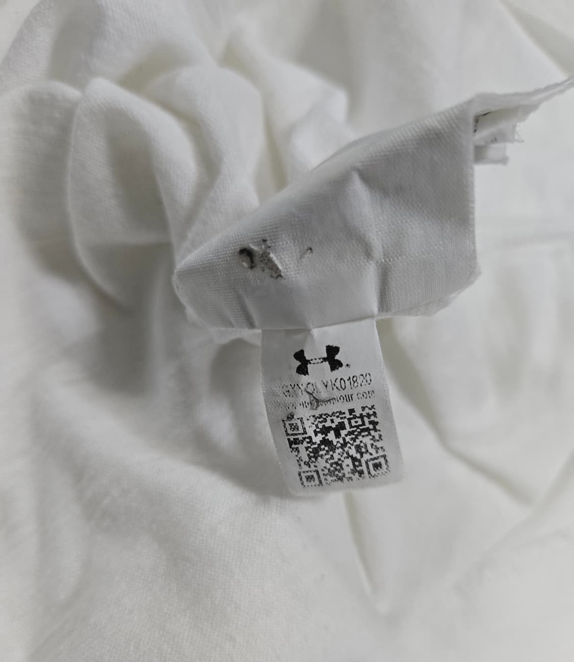 언더아머 브이넥 반팔티 95~100 상품이미지9