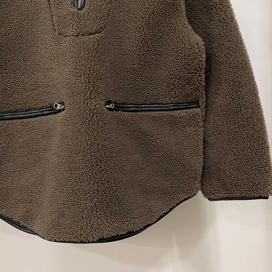 아르켓 레더 트리밍 테디 플리스 파일 아노락 상품이미지4