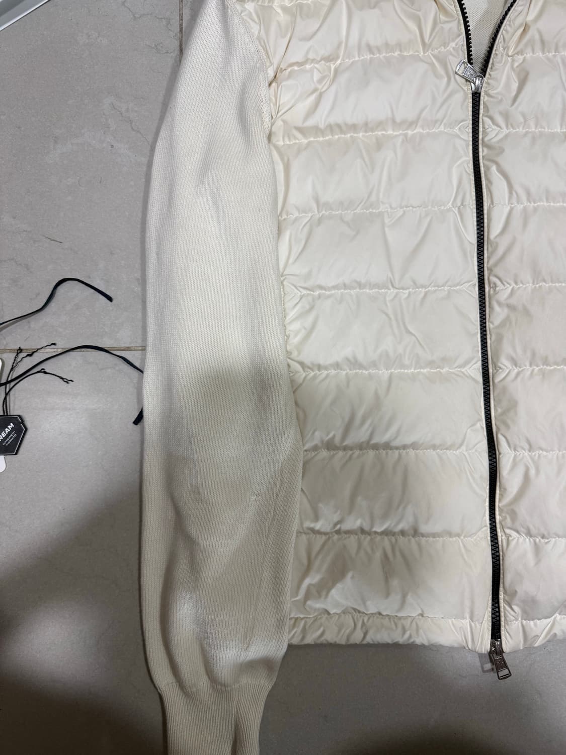 [당일출고,XL] 24FW 몽클레어 화이트 니트패딩 상품이미지4