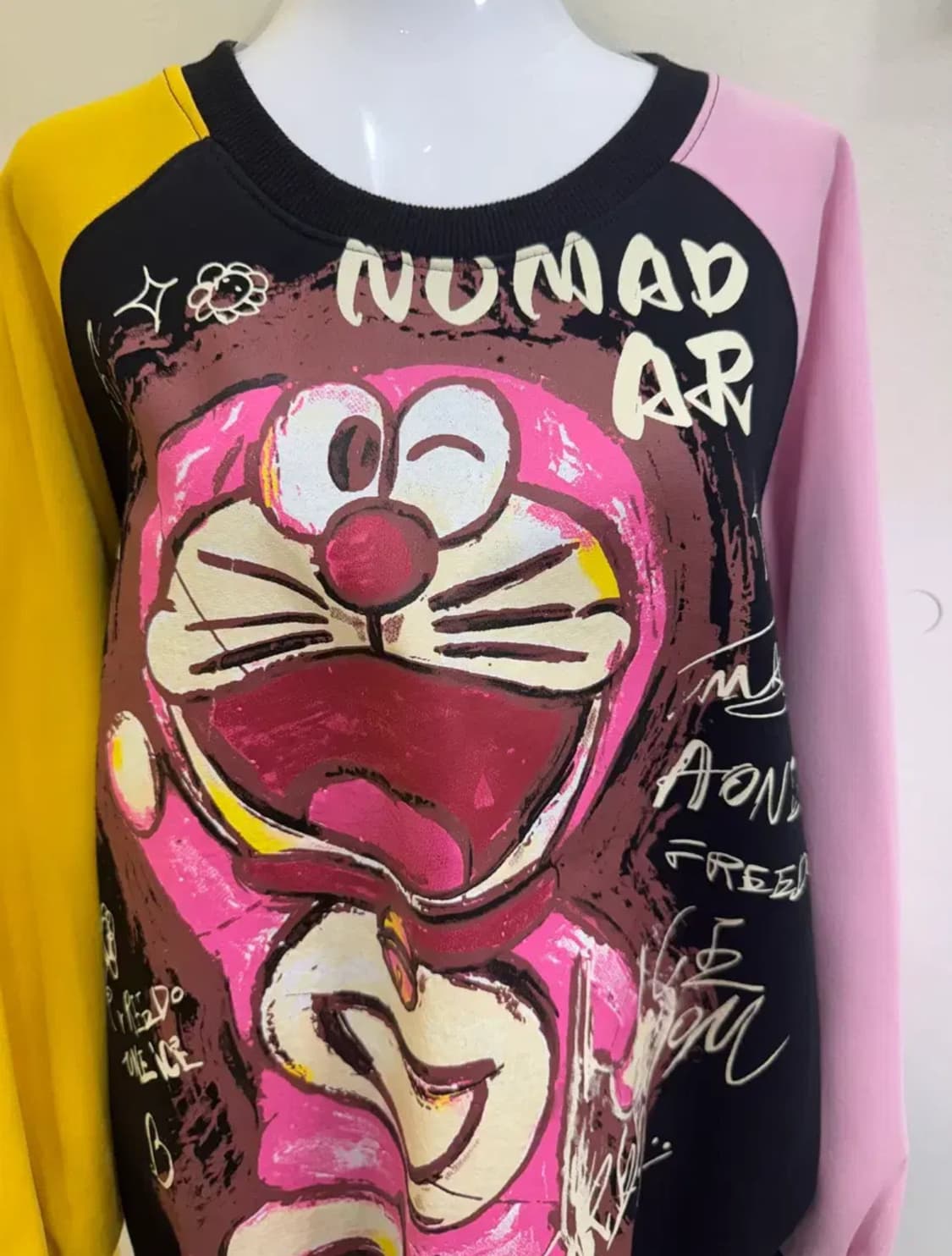 ARIAVIGA × UMHK 콜라보 그래픽 맨투맨/배색오버핏 상품이미지3