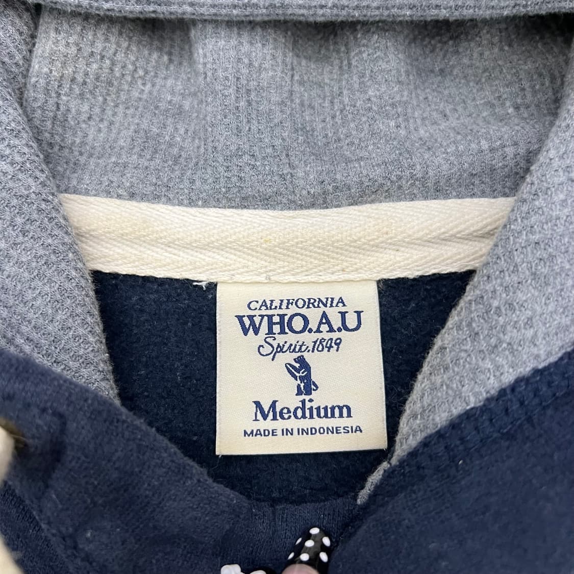 착샷O 후아유 네이비 로고 후드 상품이미지2