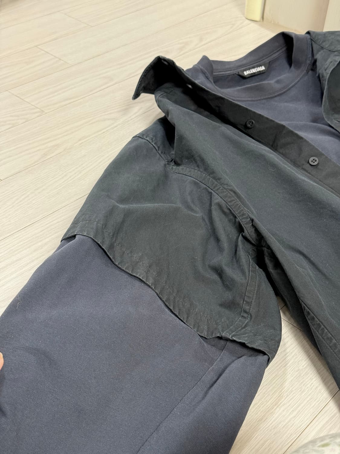 [3] 발렌시아가 BB로고 트롱프뢰유 셔츠 레이어드 롱슬리브 블랙 상품이미지6