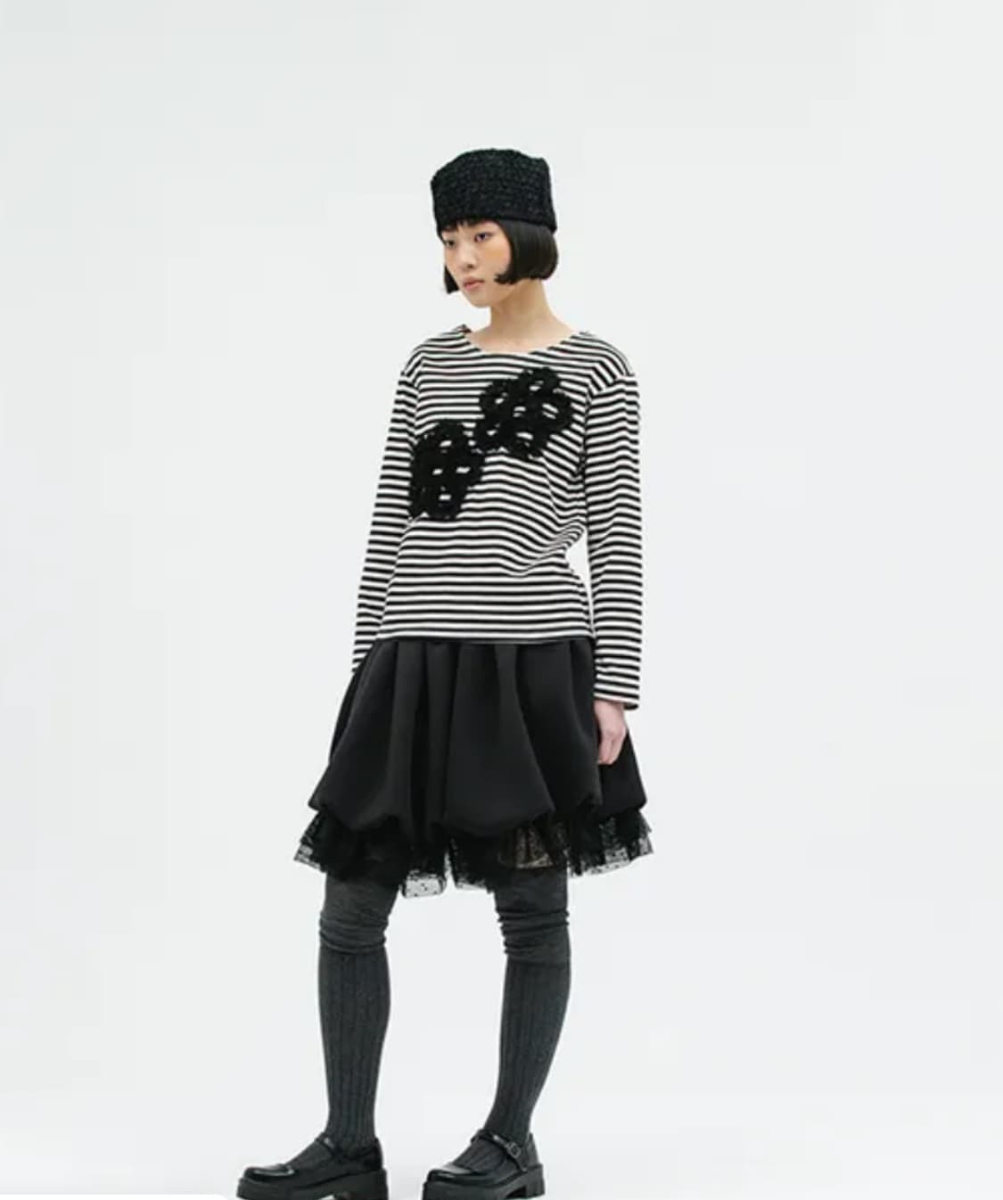 [생긴스튜디오] FLOWER LACE STRIPE LONG SELLEVE 상품이미지4