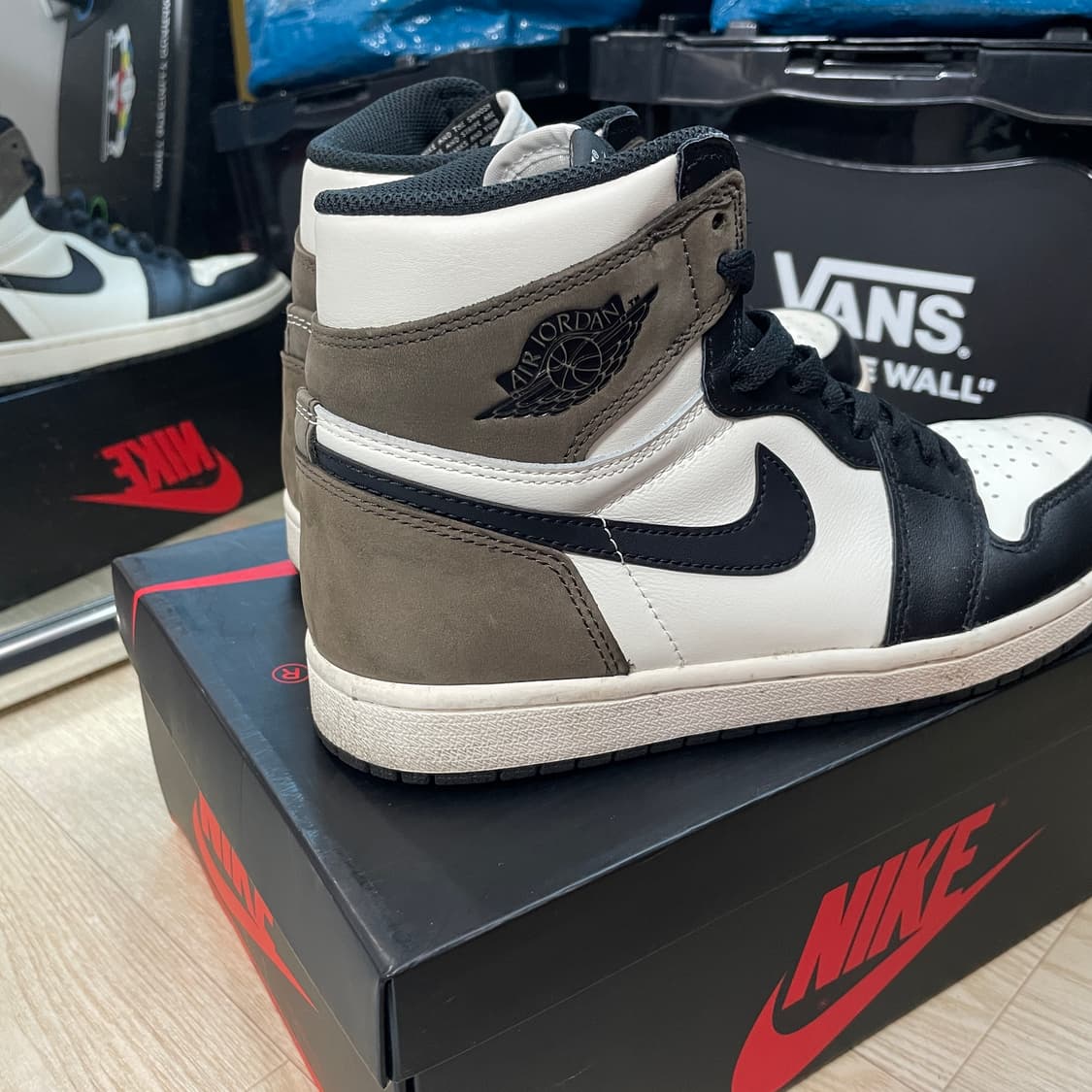 나이키 조던1 하이 다크모카 260mm 상품이미지5