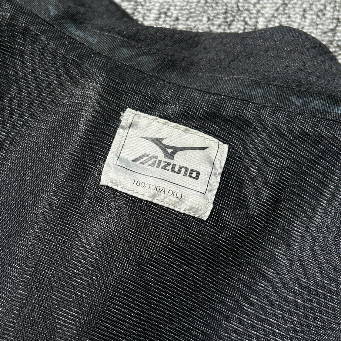 미즈노 올드스쿨 퍼포먼스 바람막이  상품이미지9