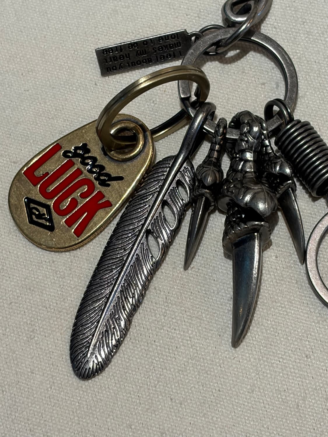 굿럭 페더 빈티지 키링 상품이미지3