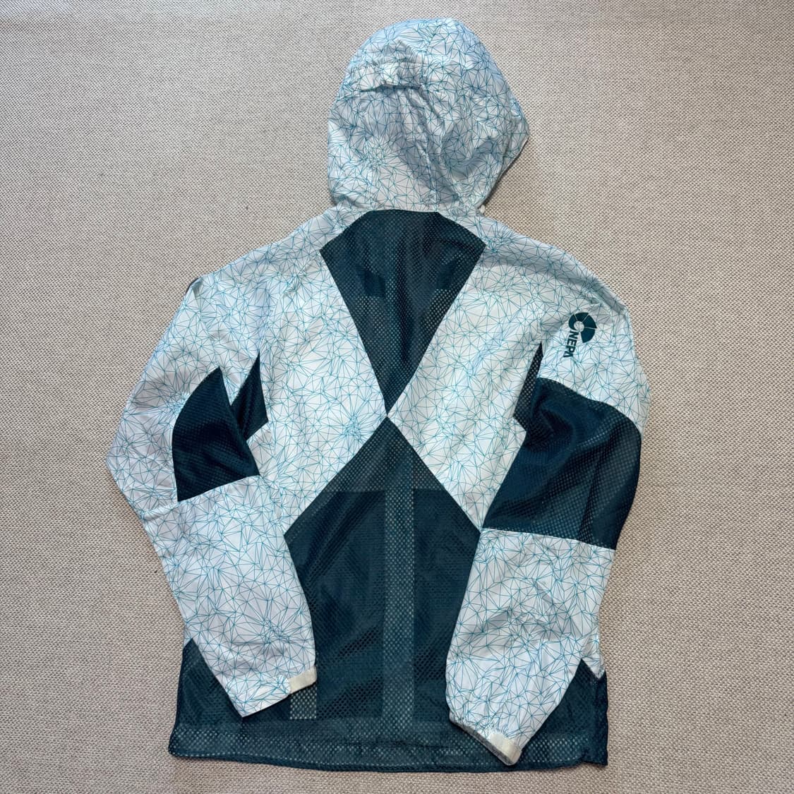 네파 패턴 경량 바람막이 상품이미지5