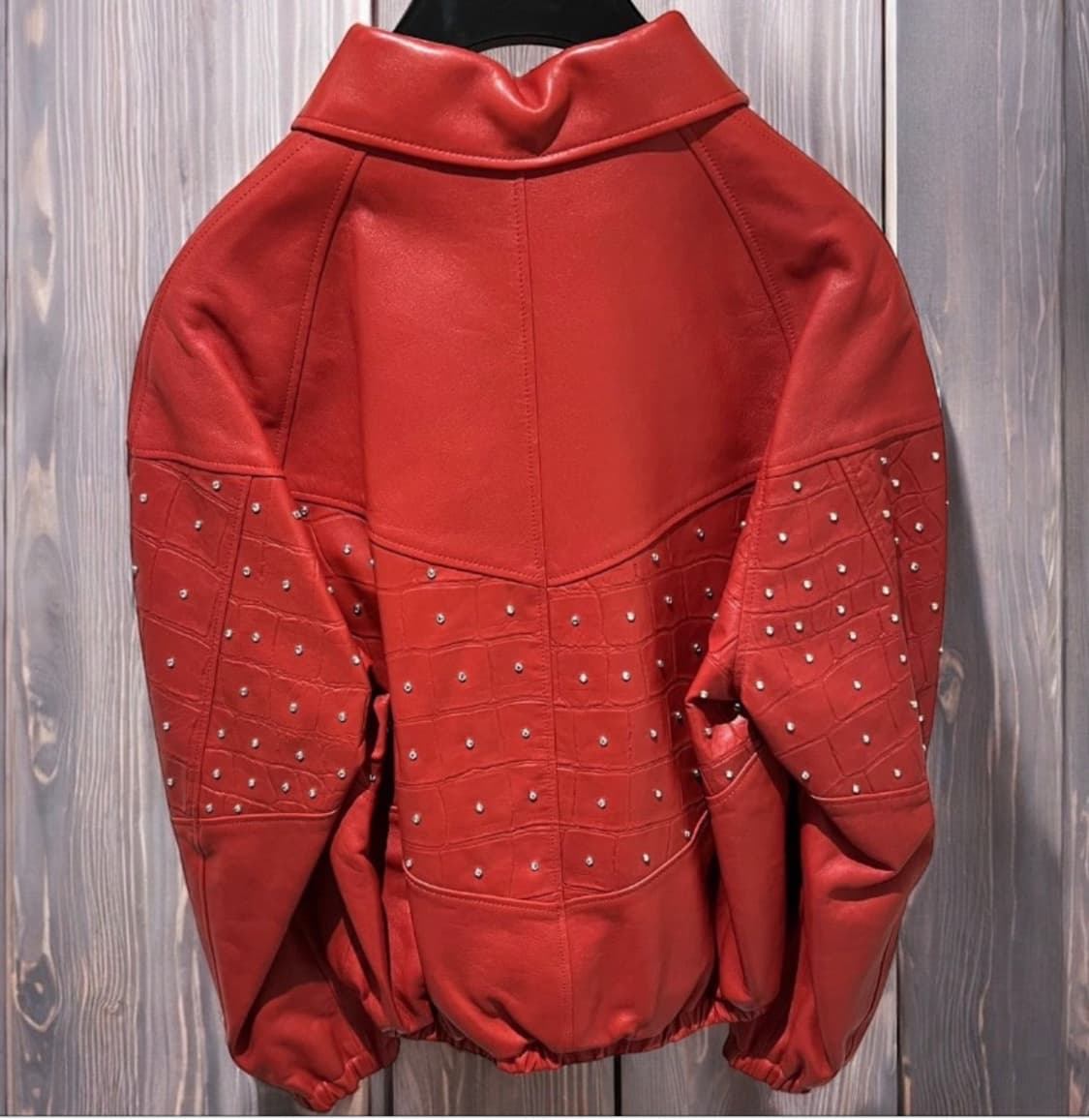 [BTS 뷔님 착용] 셀린느 23ss 스터드 램스킨 레더 자켓 상품이미지5