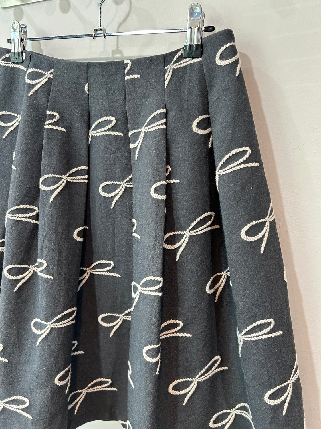 챠콜 리본 볼륨 스커트 상품이미지4