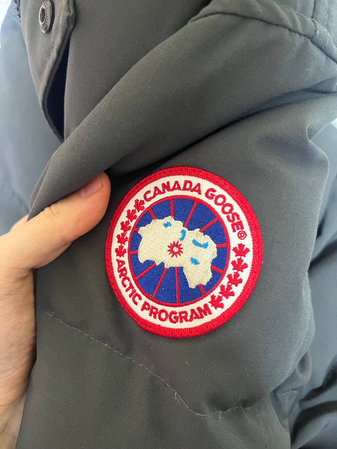 캐나다구스 맥밀란 백화점판 패딩 상품이미지2