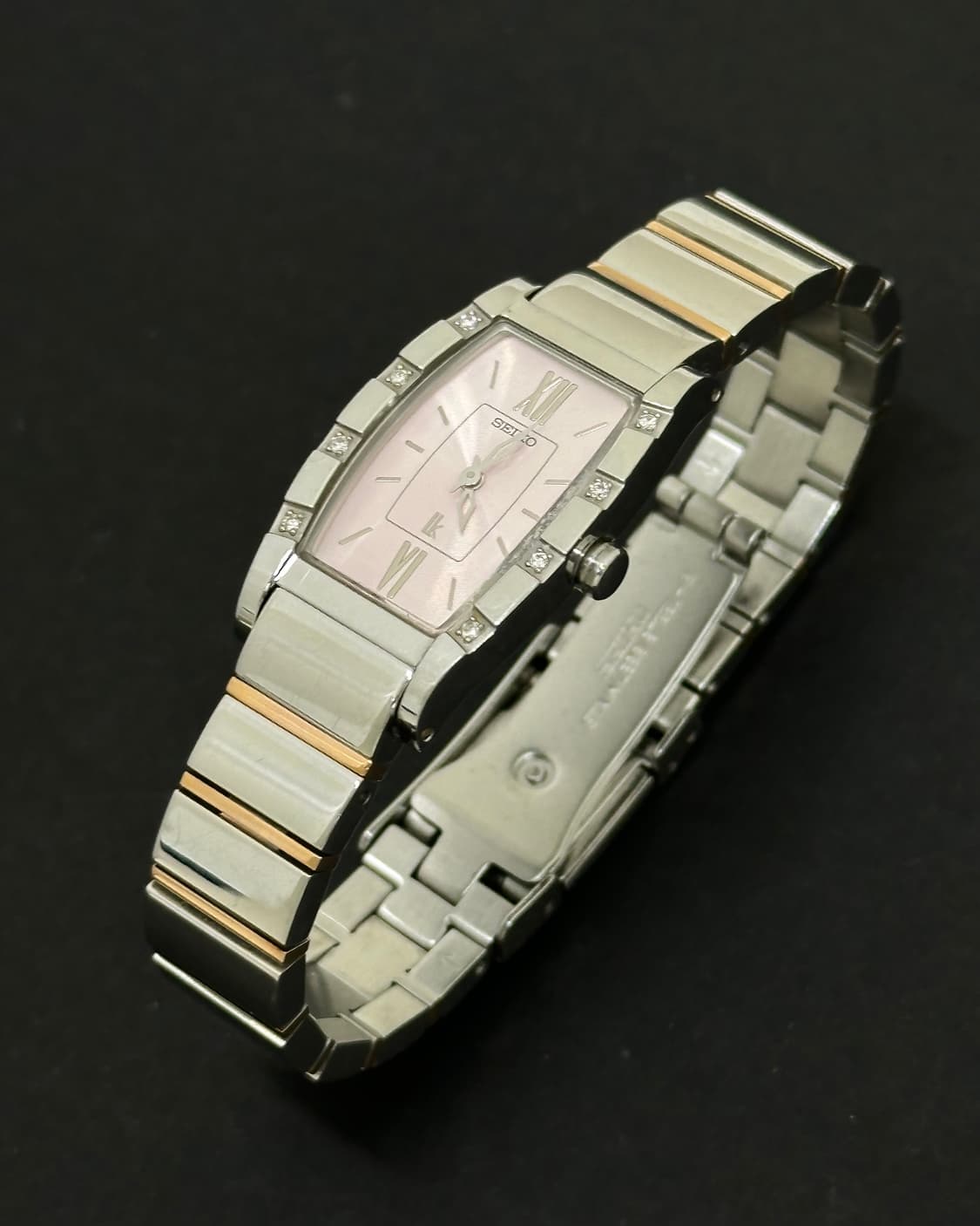 세이코 루키아 핑크 다이얼 큐빅 쿼츠 시계 상품이미지4