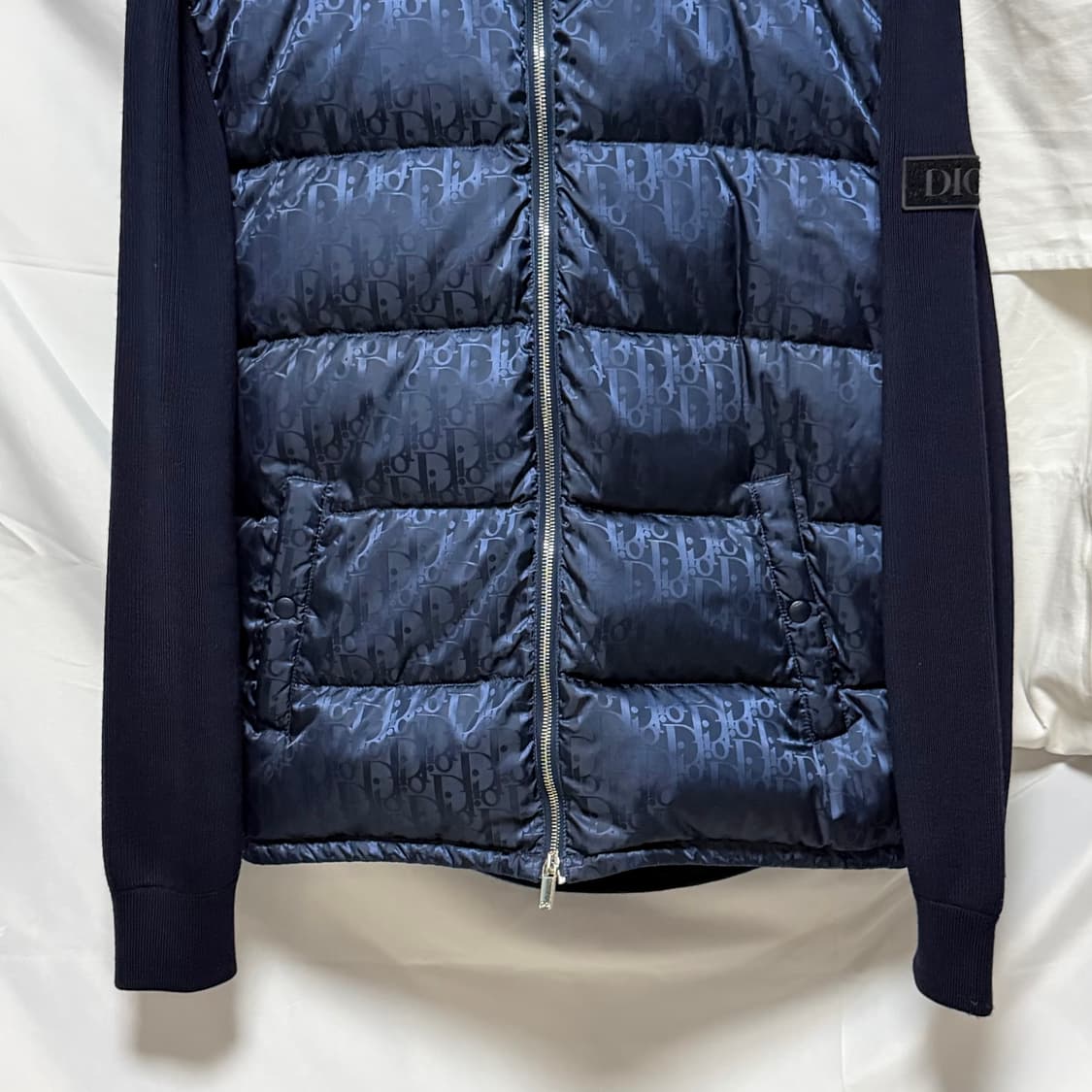[S+급/L] 디올 오블리크 니트패딩 다크 네이비 풀구성 상품이미지3